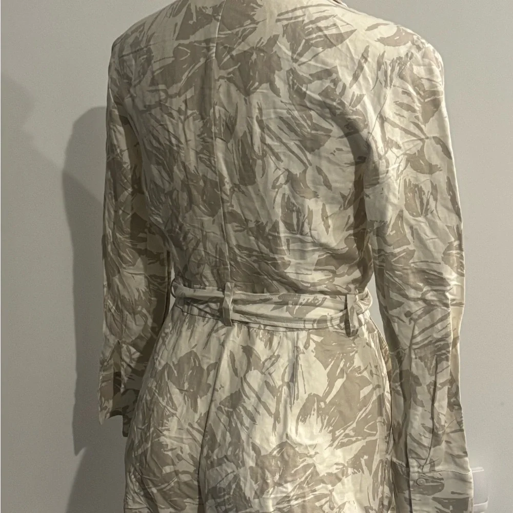 Club Monaco Wrap Waist Romper with Pockets! - Picture 7 of 11